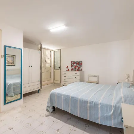 Апартаменты Frontemare Darsena Blu *